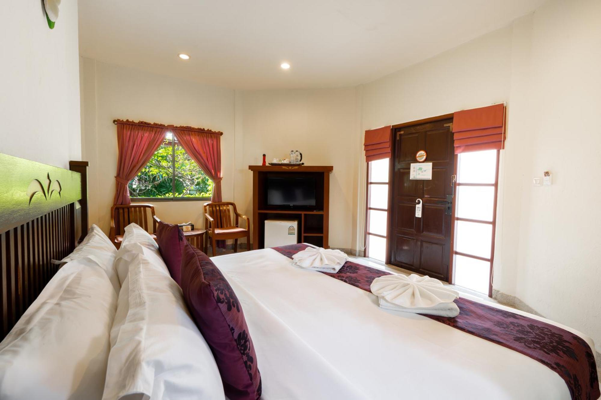 Phuket Leelavadee Hua Ting Resort Patong Eksteriør bilde